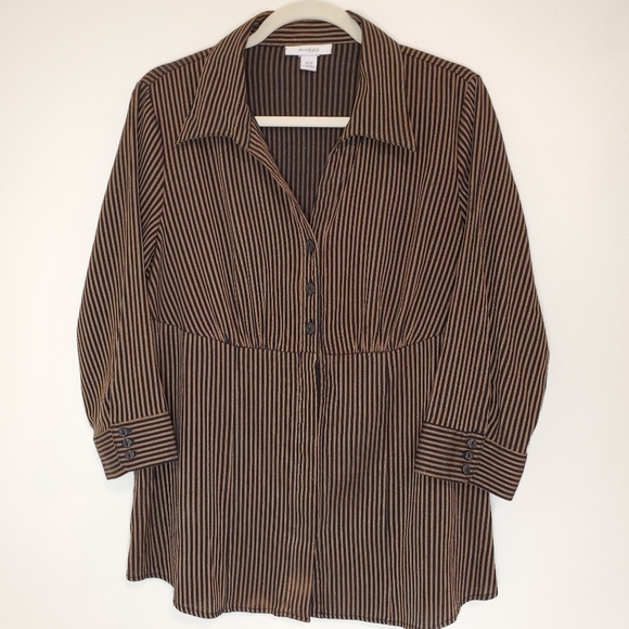 dressbarn Plus Size 3/4 Sleeve Collared Loose Fitting Top - Black and Gold 211 - Picture 7 of 7